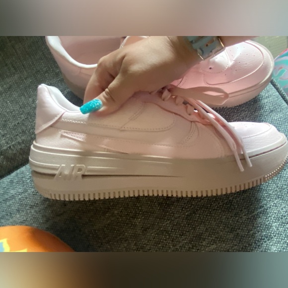 Nike Air Force Ones Light Pink - Picture 3 of 9